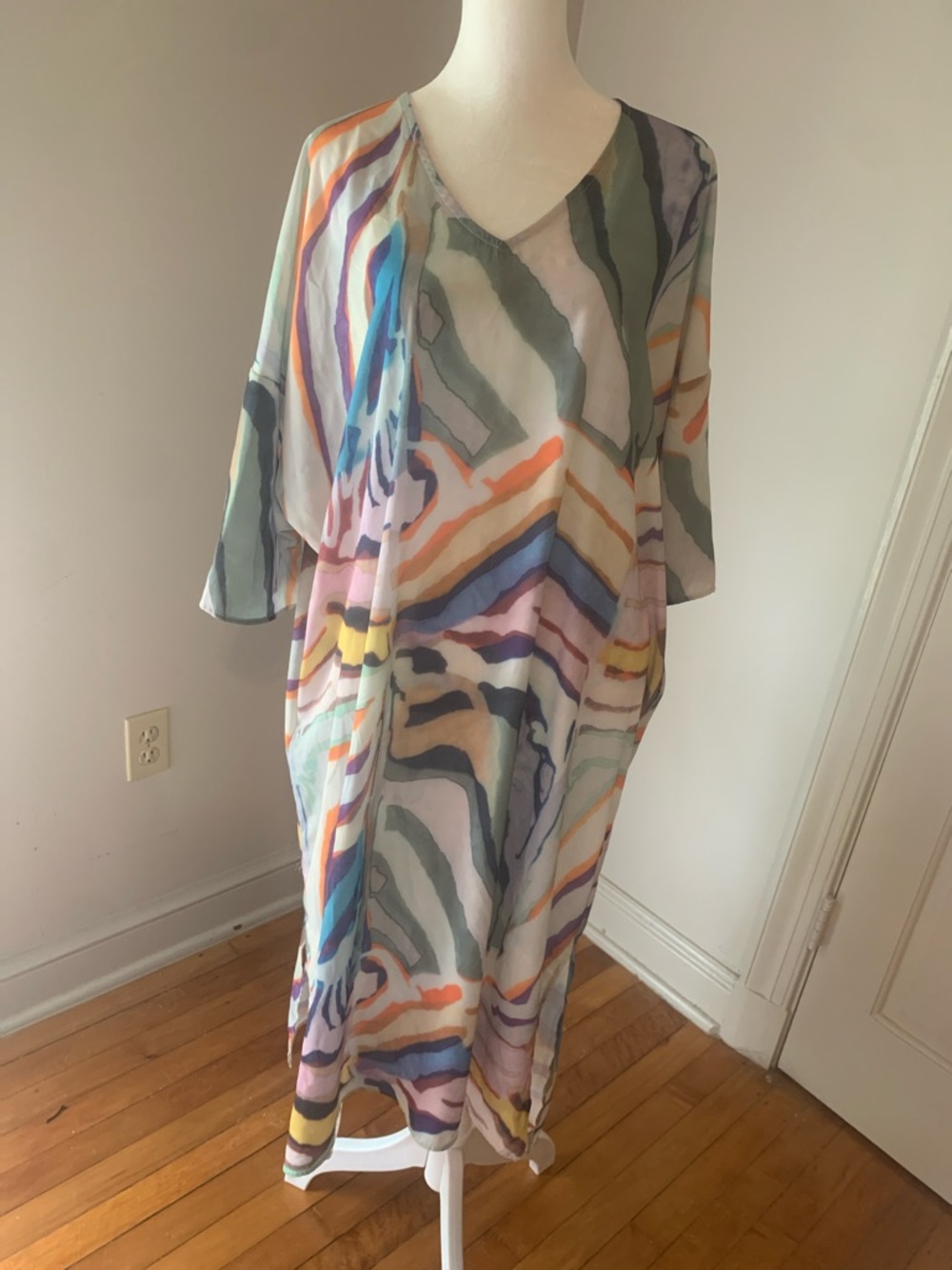 Women's Multicolor Midi Dress - Relaxed V-Neck.